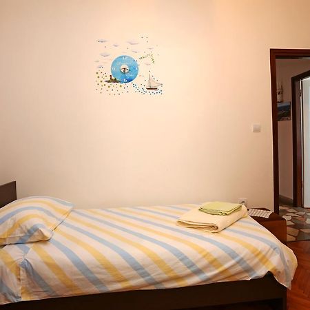 Apartment Boni Sibenik Bagian luar foto
