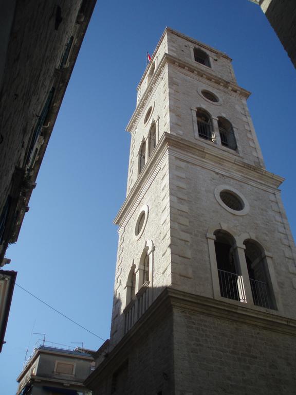 Apartment Boni Sibenik Bagian luar foto