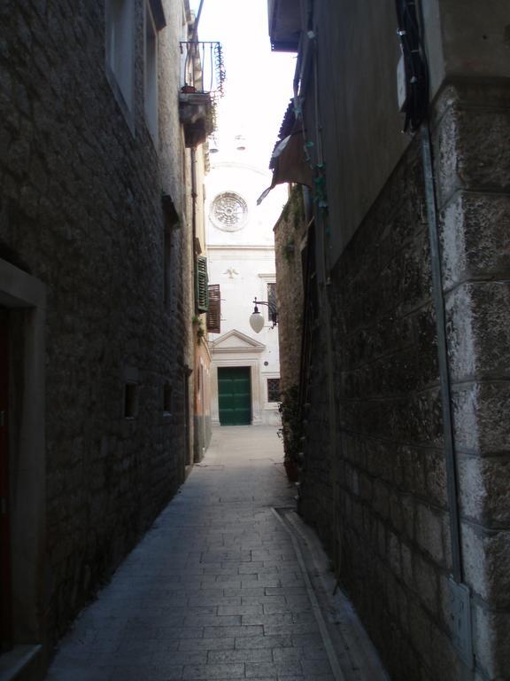 Apartment Boni Sibenik Bagian luar foto
