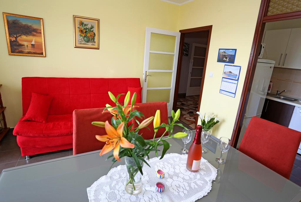 Apartment Boni Sibenik Bagian luar foto