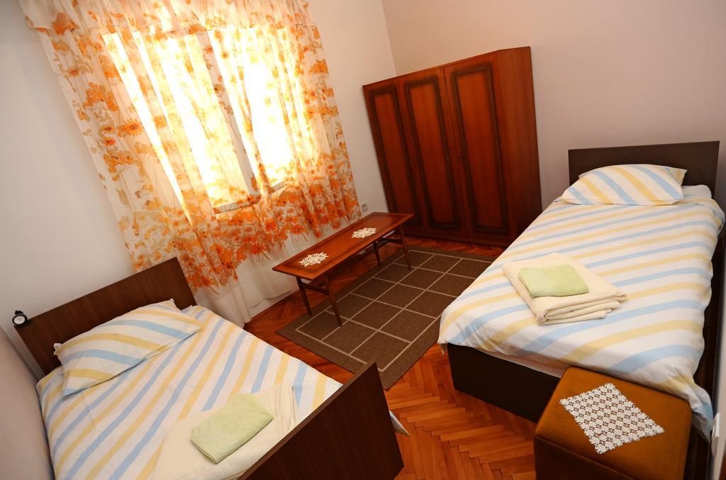 Apartment Boni Sibenik Bagian luar foto